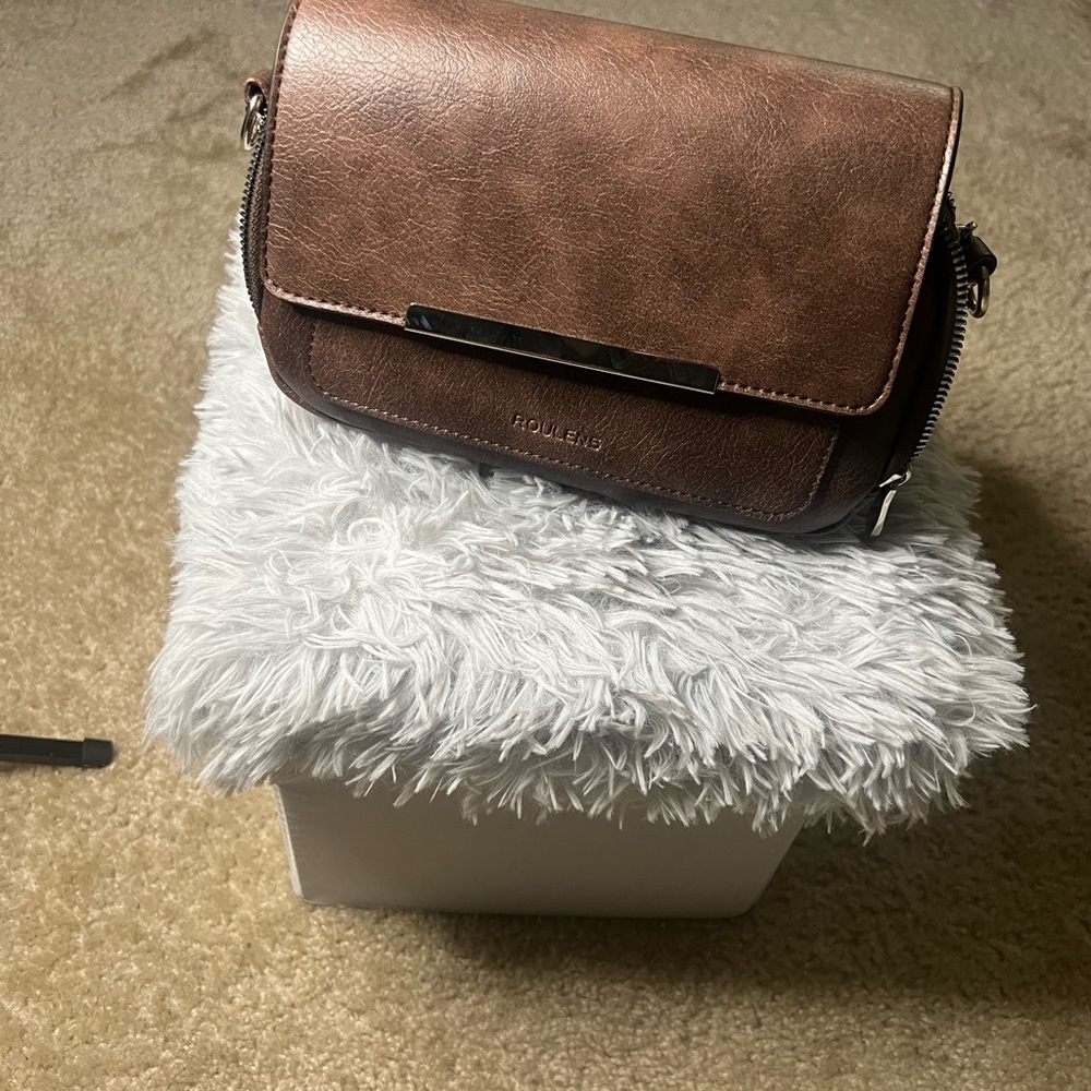 Hollis & Co. Elegant Brown Crossbody Bag